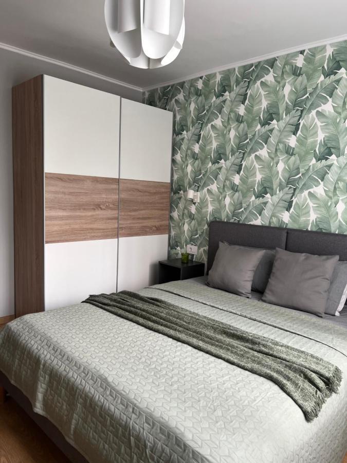 Riverside Jungle Green Apartment Oradea Exteriör bild