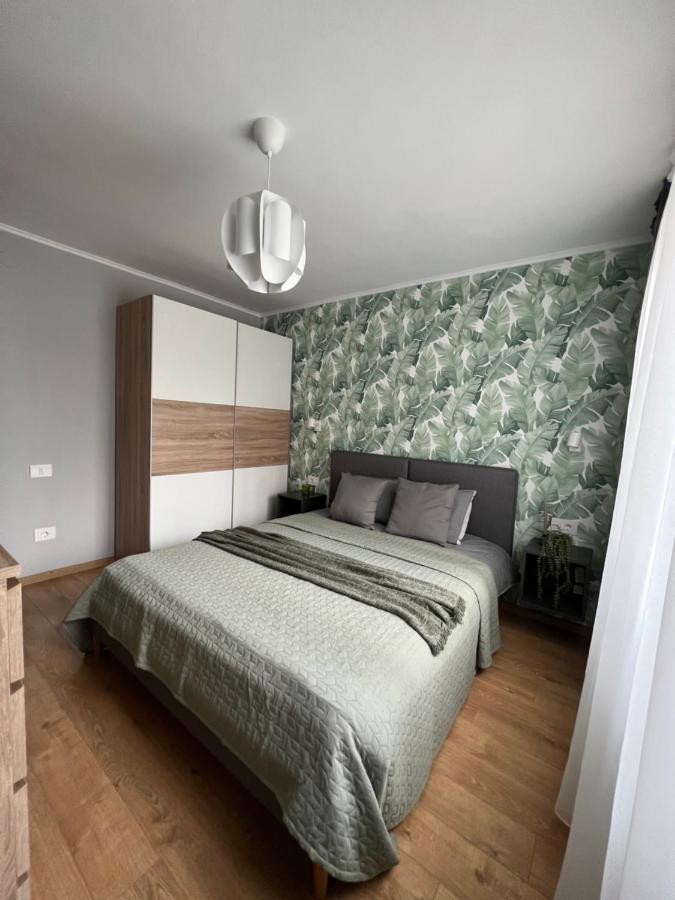 Riverside Jungle Green Apartment Oradea Exteriör bild