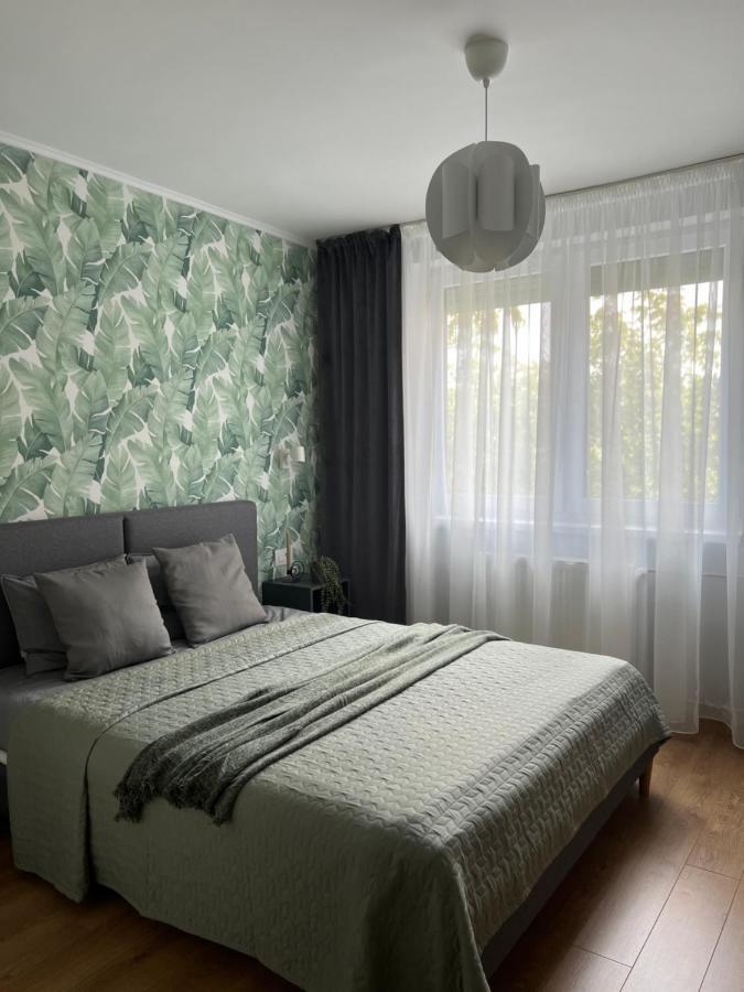 Riverside Jungle Green Apartment Oradea Exteriör bild